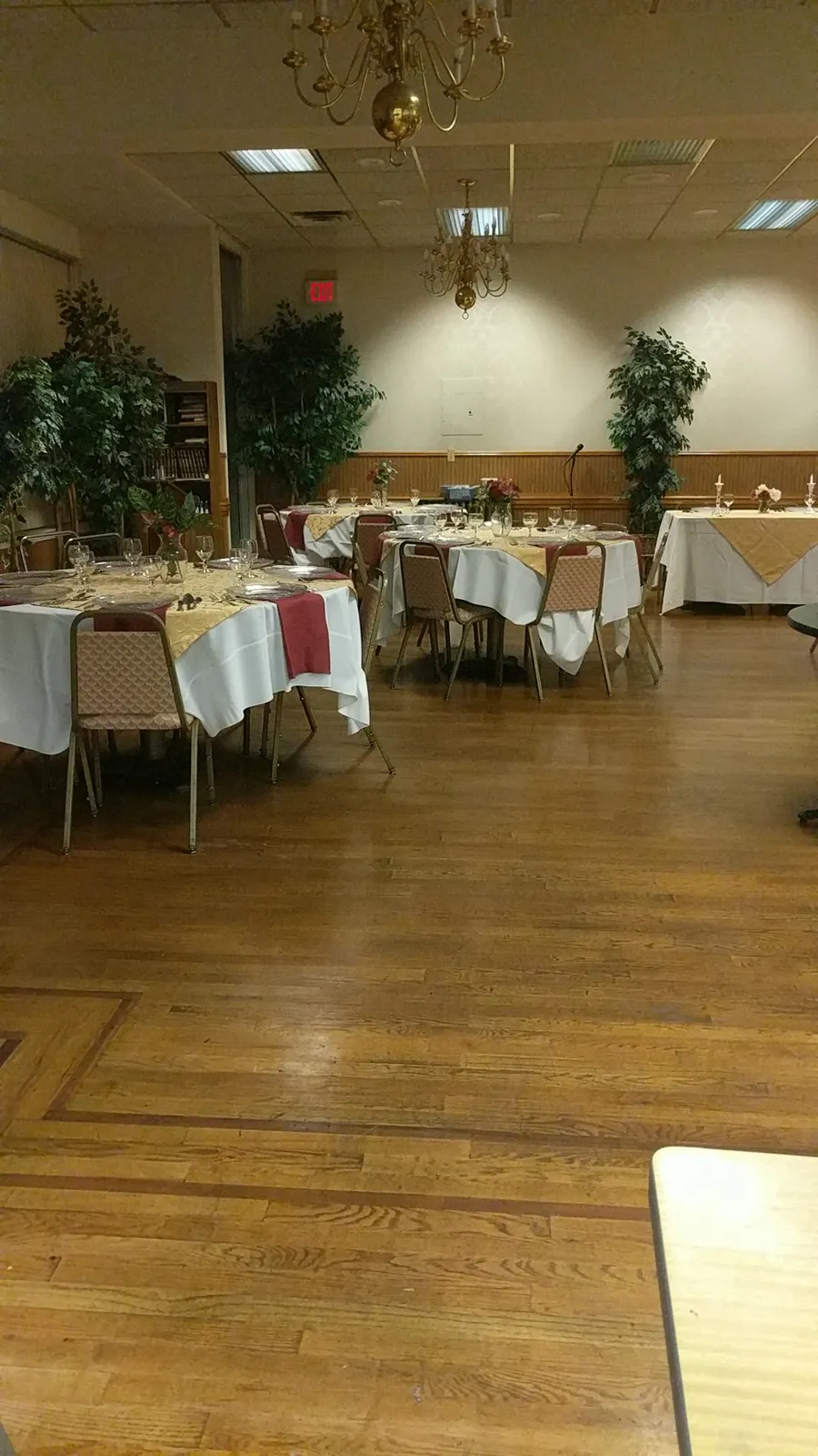 R & S Kosher Restaurant and Caterer — foto 4