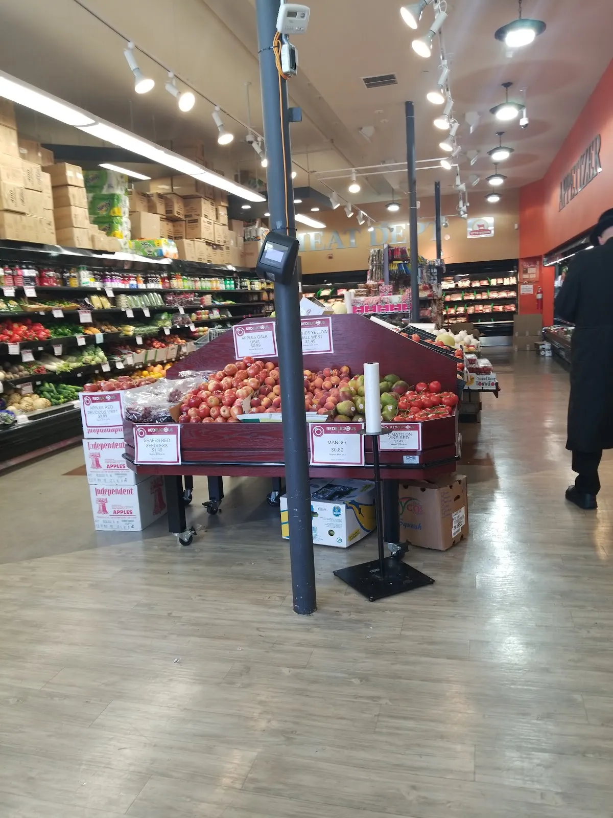 Redelicious Kosher Supermarket — photo 3