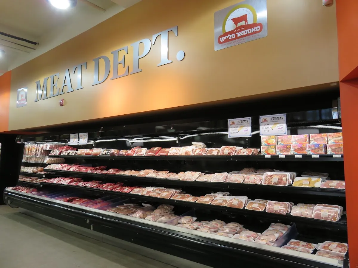 Redelicious Kosher Supermarket — photo 4