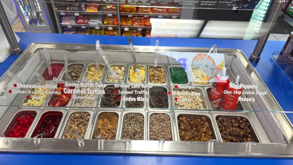 Rhino's Frozen Yogurt & Soft Serve — foto 3