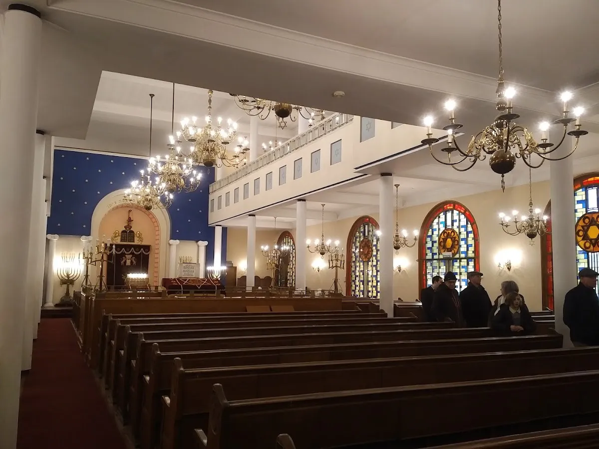 Romi Goldmuntz Synagoge - Shomre Hadas Synagogue - Van den nestlei Synagogue