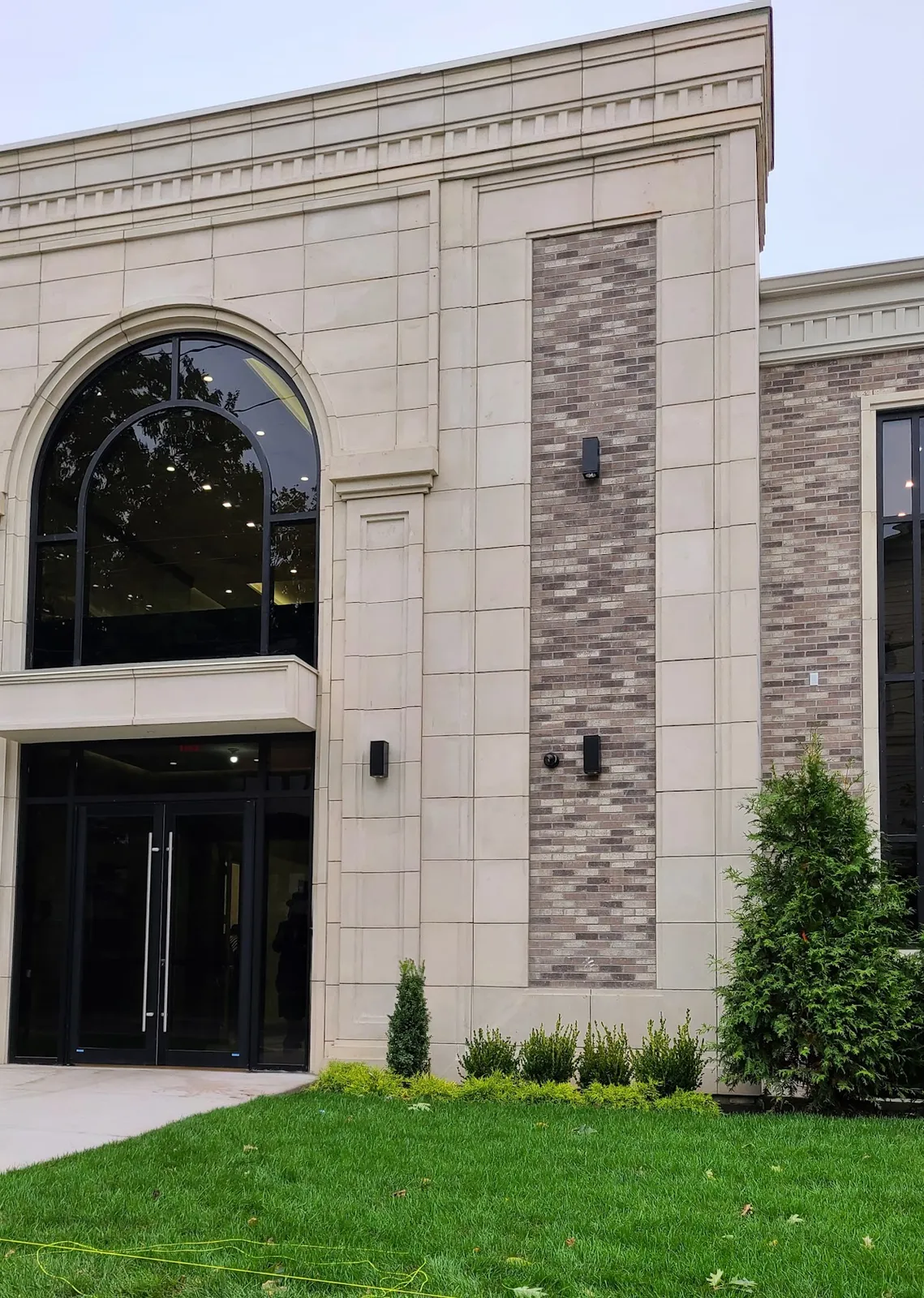 Sanz Klausenburg Shul — foto 3