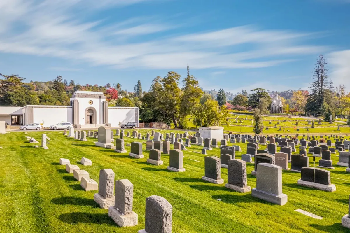 Sinai Memorial | Home of Eternity Cemetery & Mausoleum