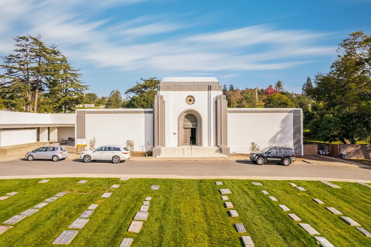Sinai Memorial | Home of Eternity Cemetery & Mausoleum — foto 3