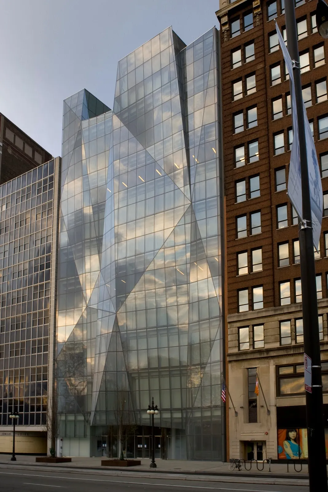 Spertus Institute for Jewish Learning and Leadership — photo 2