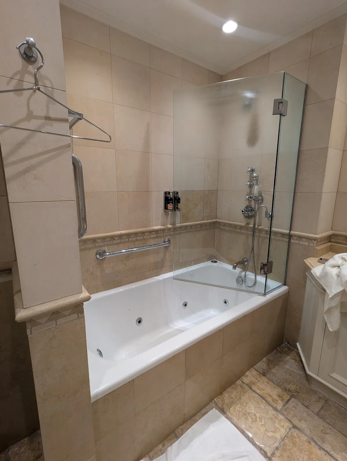 The Jacques and Hanna Schwalbe Mikvah — photo 2