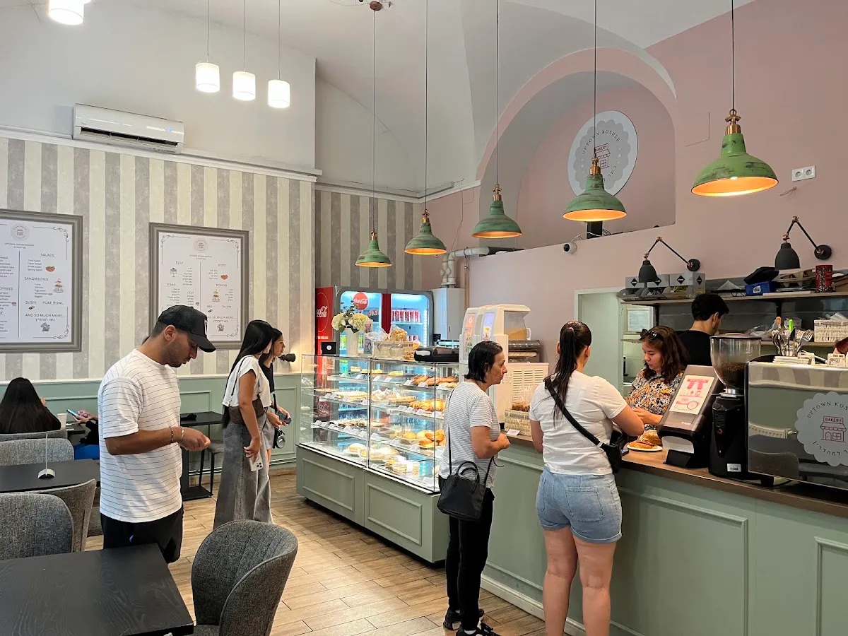 UpTown Kosher bakery - מאפייה כשרה — foto 4