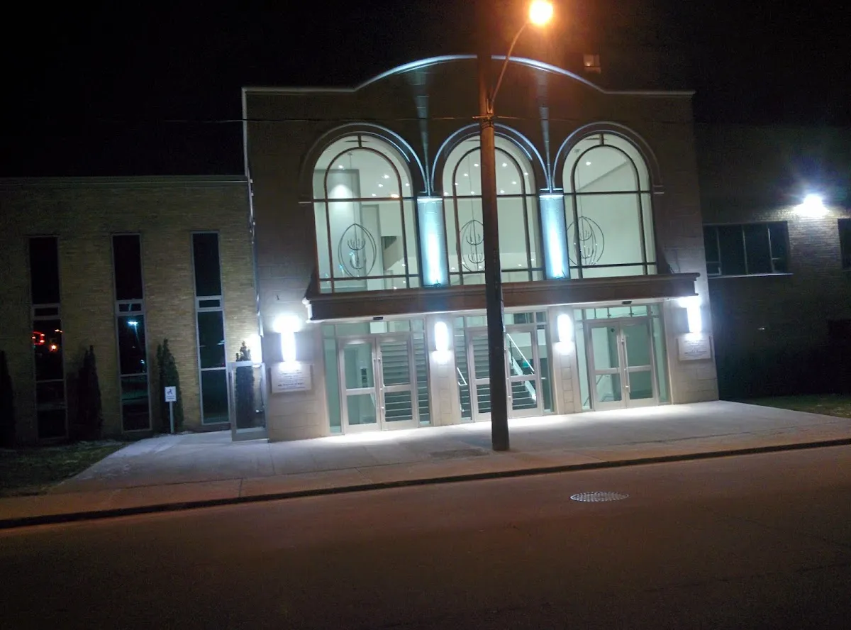 Viewmount Shul (Congregation Toras Emes)