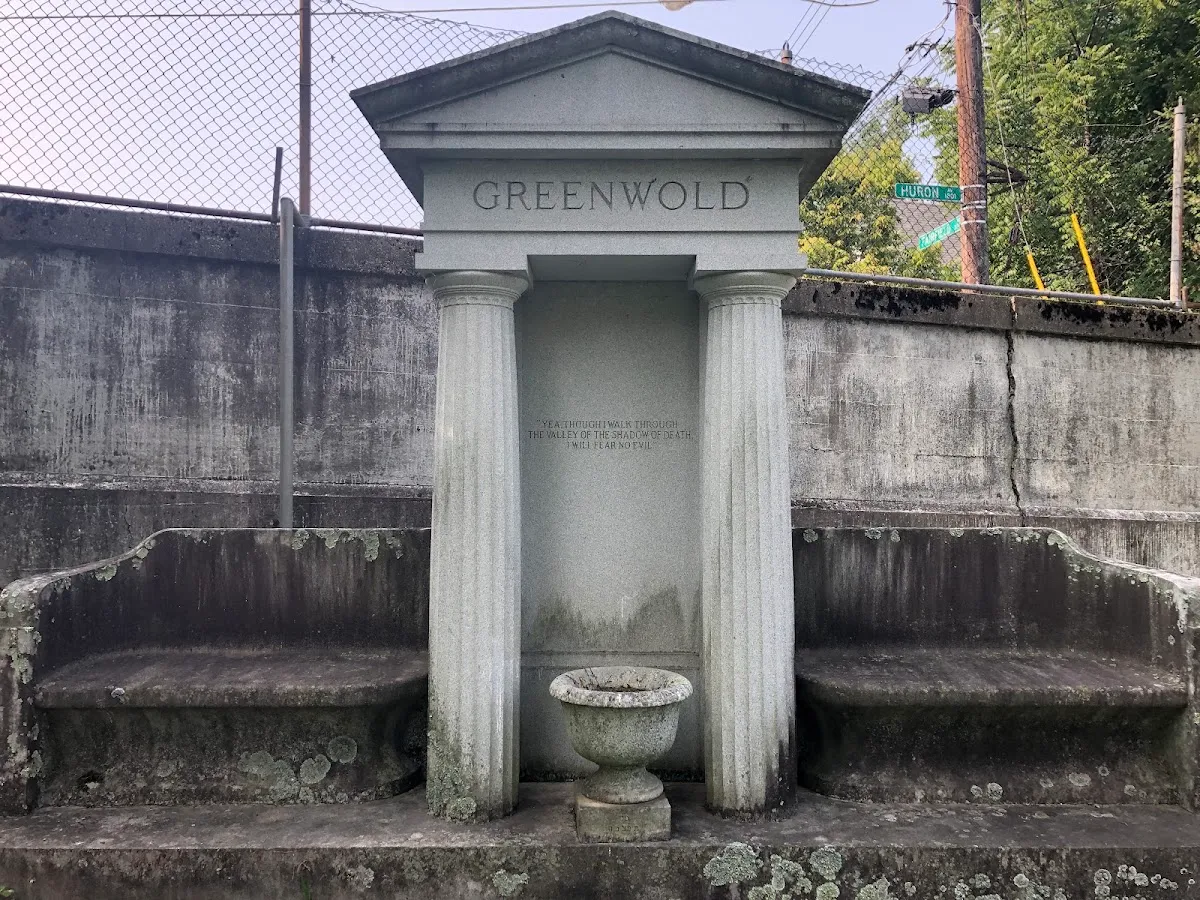 Walnut Hills Jewish Cemetery — photo 4
