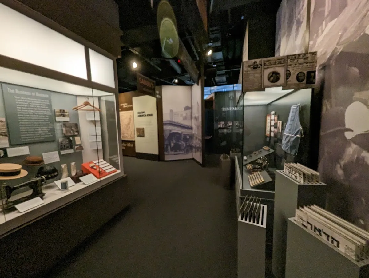 Weitzman National Museum of American Jewish History Museum Store — foto 4