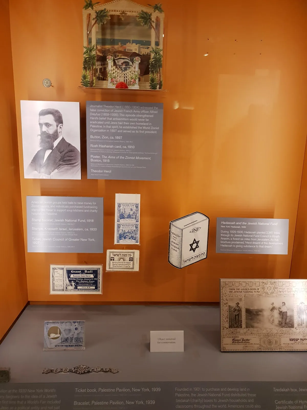 Weitzman National Museum of American Jewish History Museum Store — foto 6