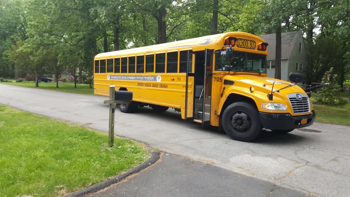 Yeshiva Darkei Emunah Munkatch — photo 2