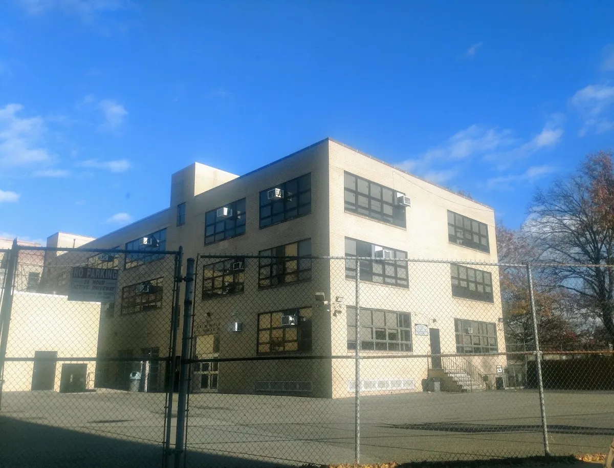 Yeshiva Derech HaTorah — photo 2