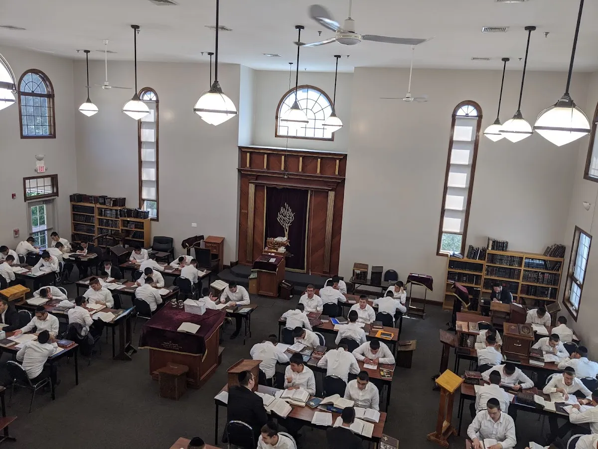 Yeshiva Gedolah Kesser Torah — foto 5