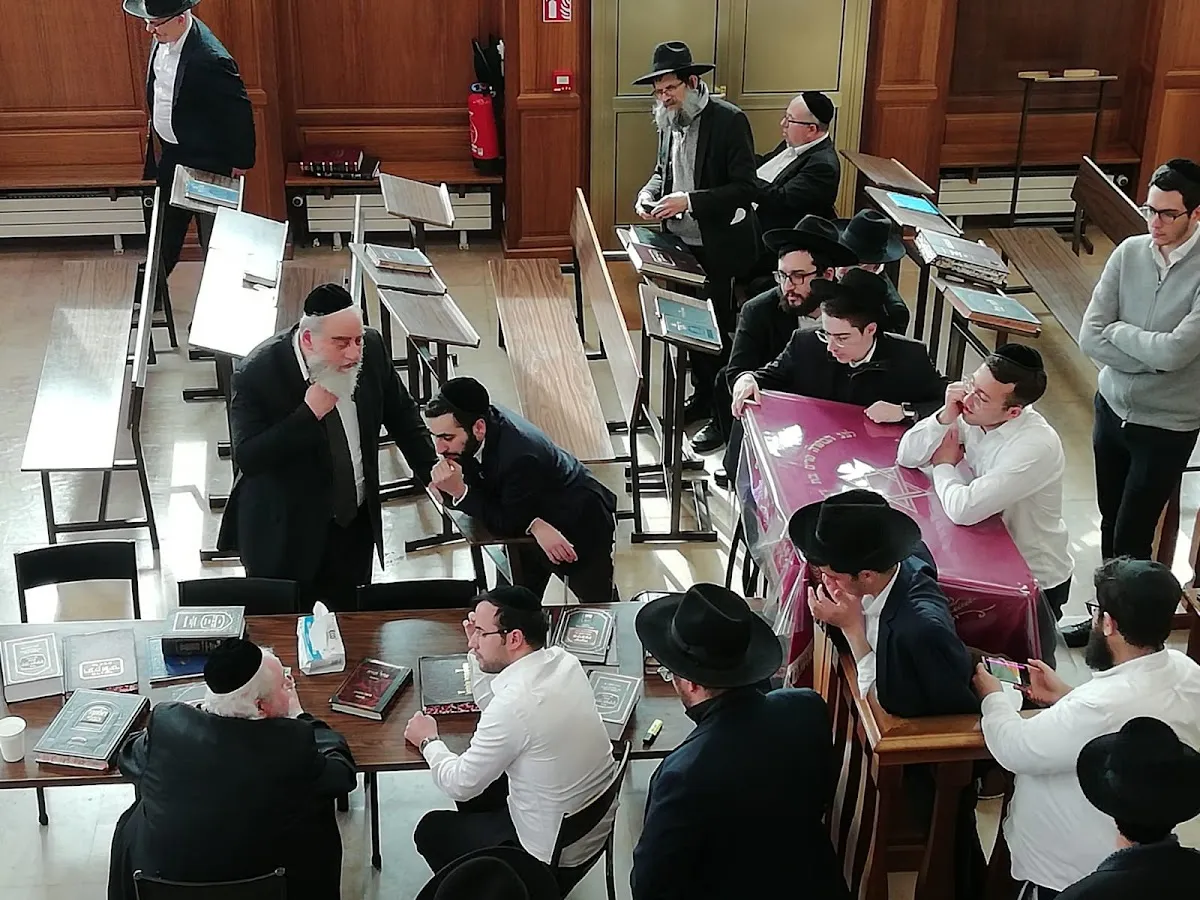 Yeshiva Mekor Israel-ישיבת מקור ישראל — photo 3