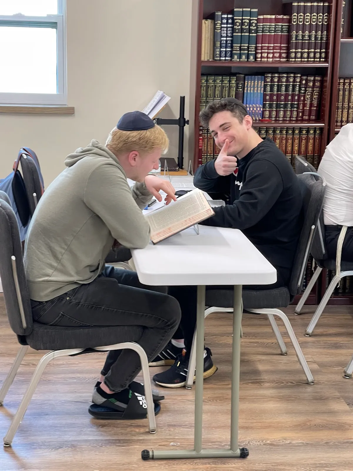 Yeshiva Mevakshei Emes — foto 3
