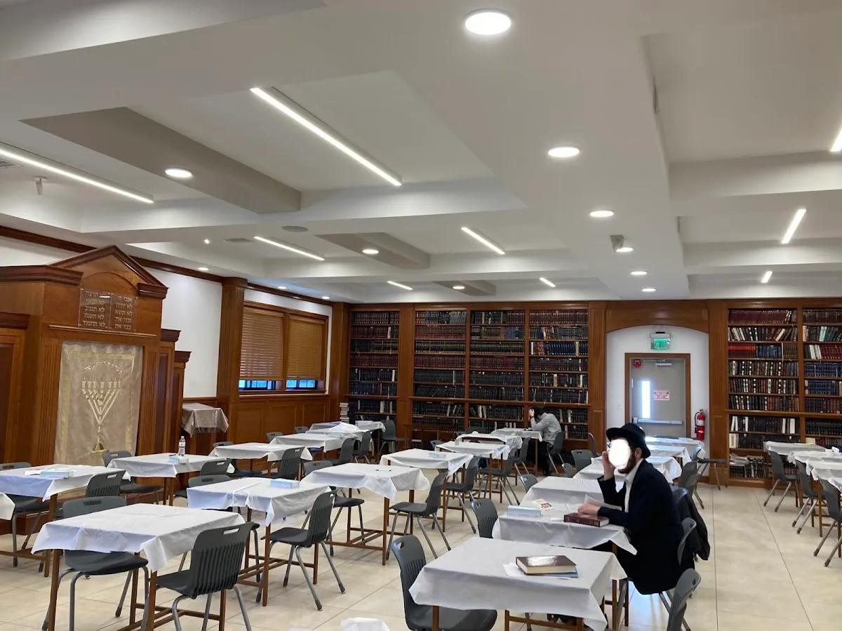 Yeshivas Lubavitch of Baltimore — photo 5