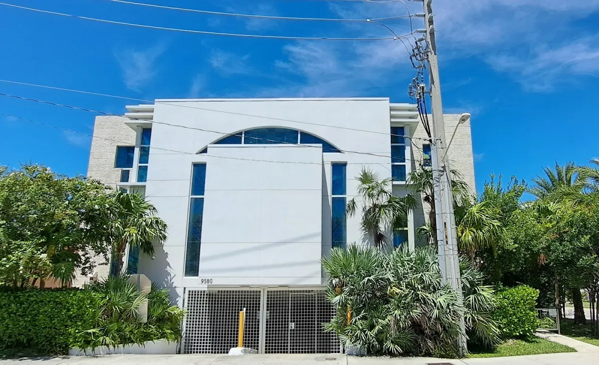 Young Israel of Bal Harbour — photo 3