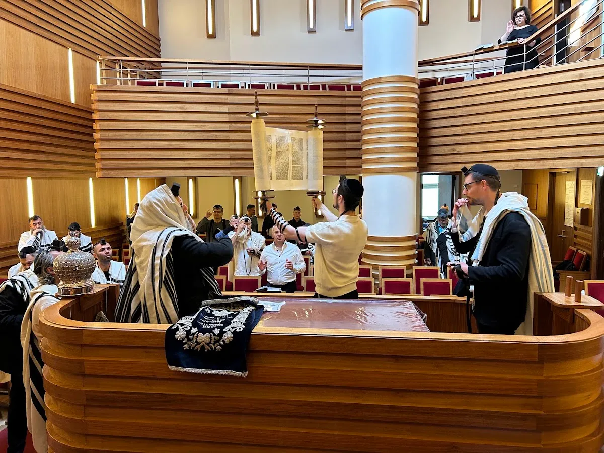 Zentrale Synagoge - Chabad Berlin Synagogue - בית כנסת ובית חב"ד המרכזי ברלין