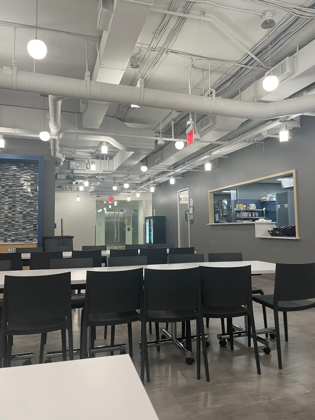 Zingers Cafe (GW Hillel)