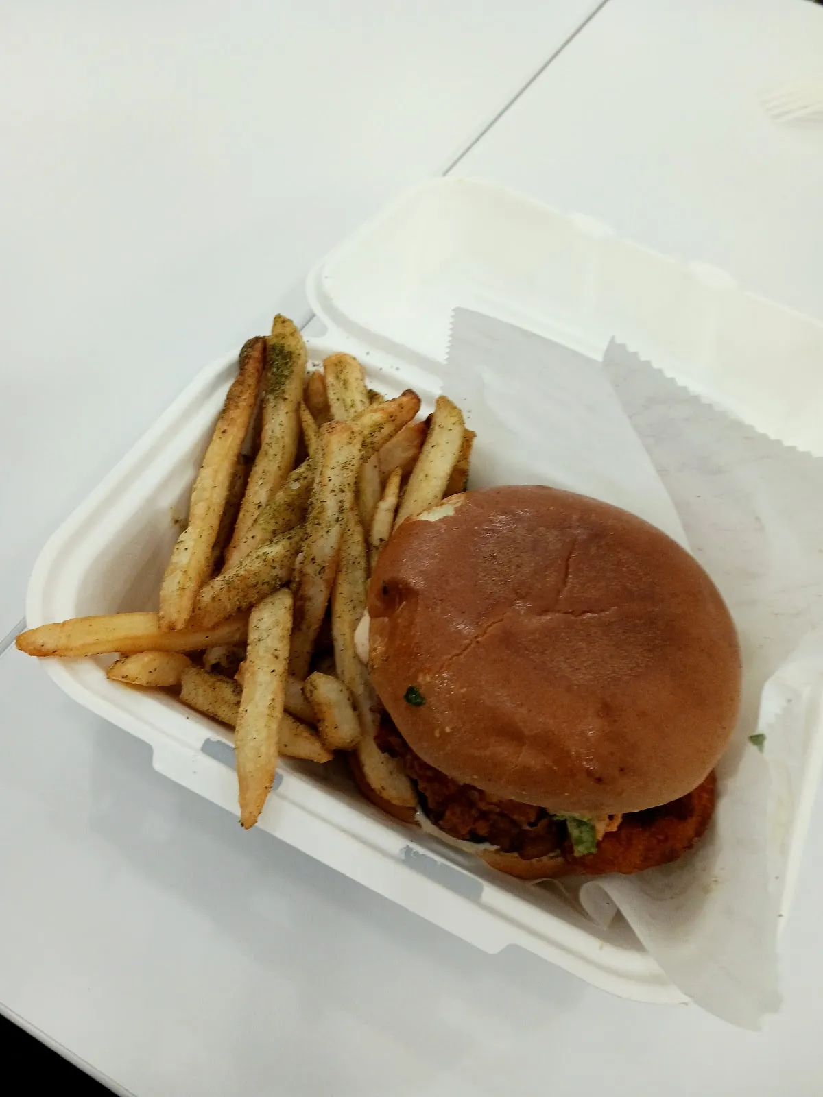 Zingers Cafe (GW Hillel) — photo 2