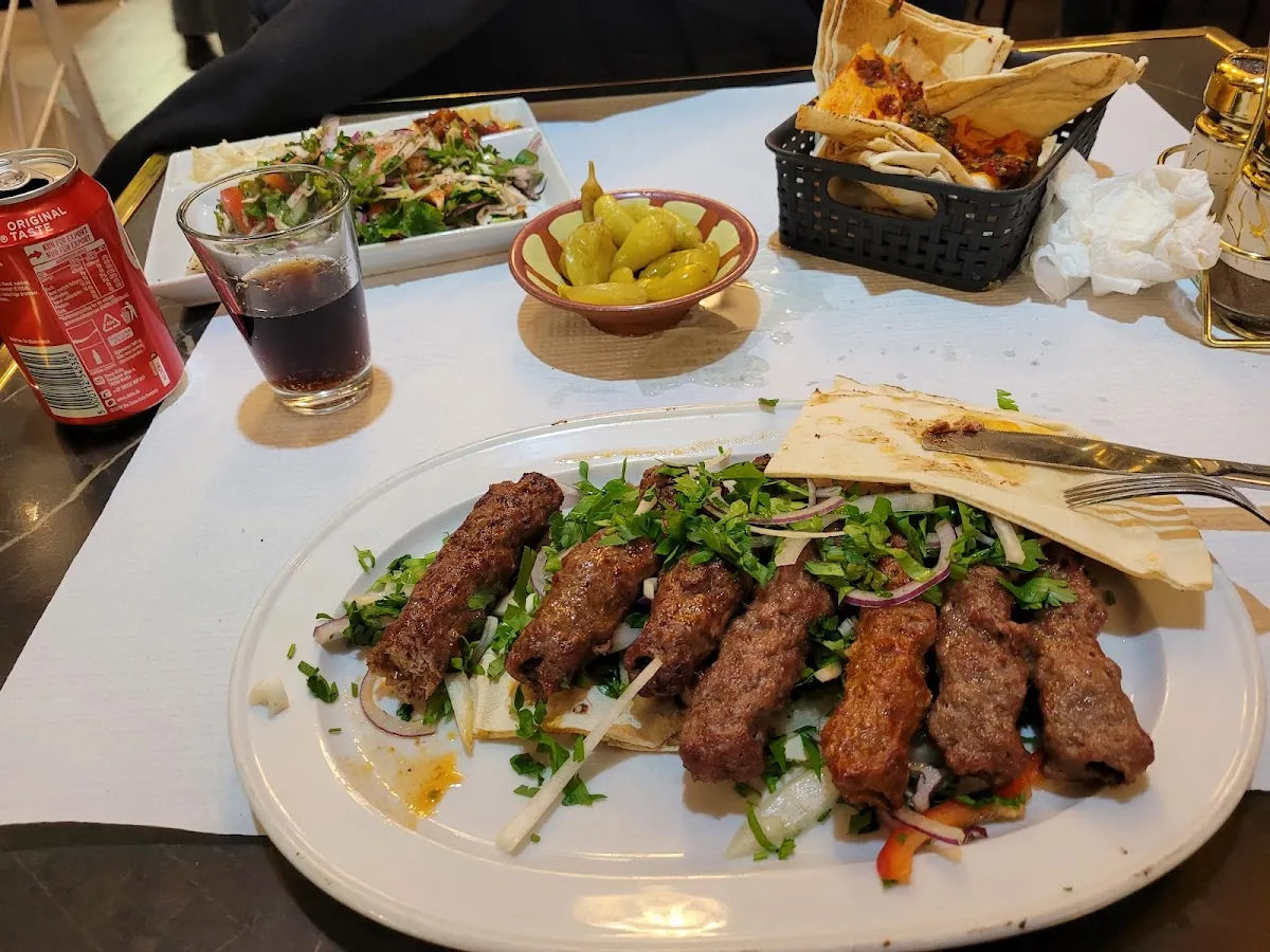 Beit Al Hara Restaurant- مطعم بيت الحارة — foto 3
