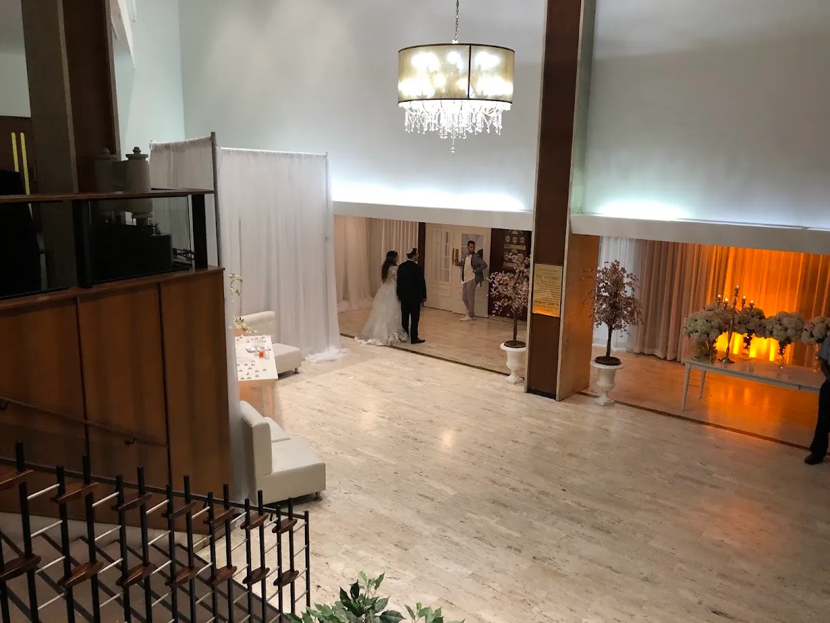 Beth Ora — foto 6