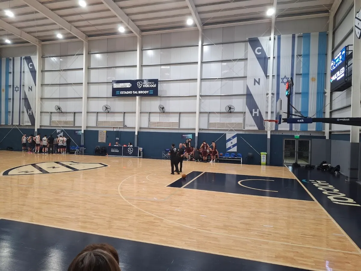 Club Náutico Hacoaj — Sede Tigre — foto 2