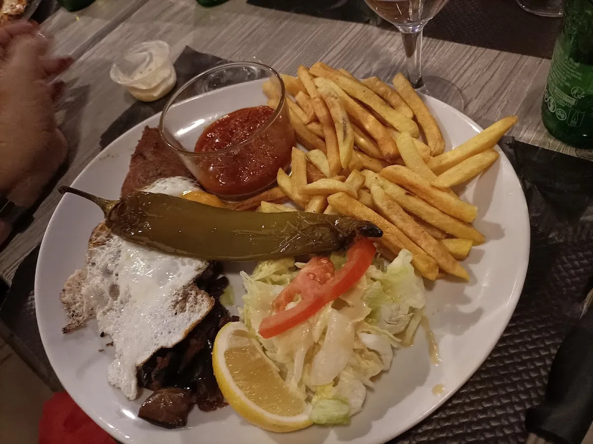 PIZZERIA DE LA ROSE (casher) — photo 4