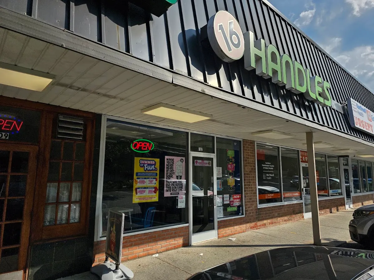 16 Handles (New Rochelle) — foto 6