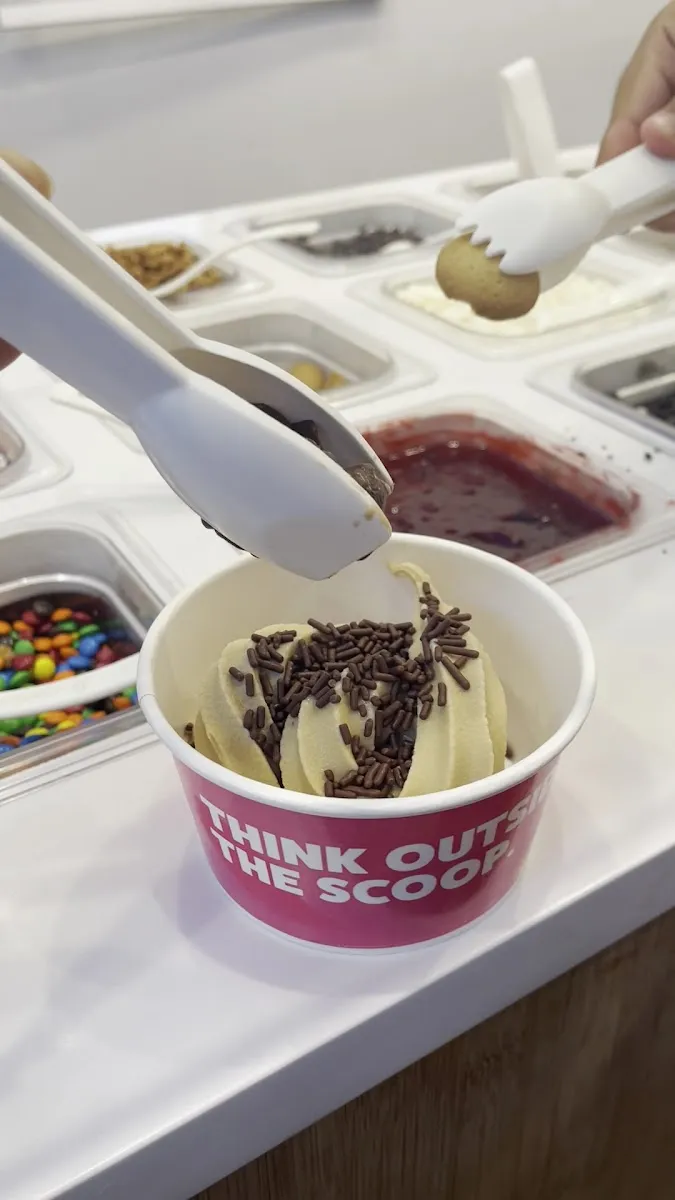 16 Handles (Upper West Side) — photo 2