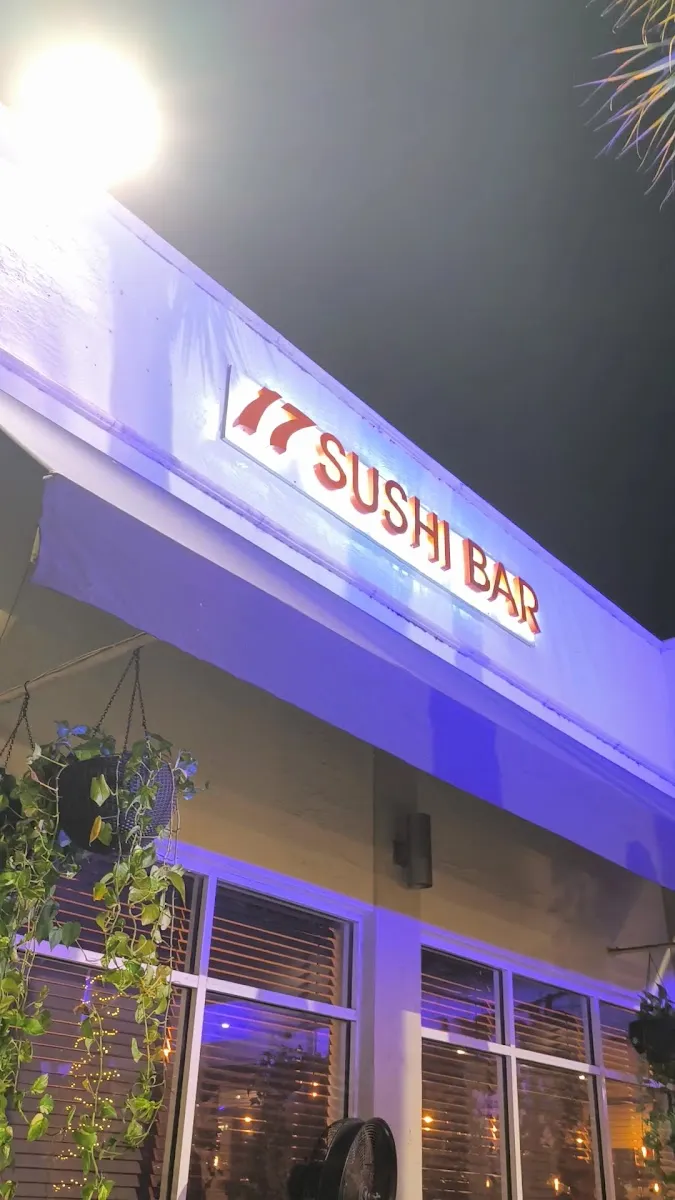 17 Restaurant and Sushi Bar — photo 6