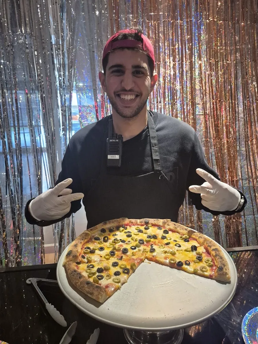 AA Pizza on Wheels — foto 6
