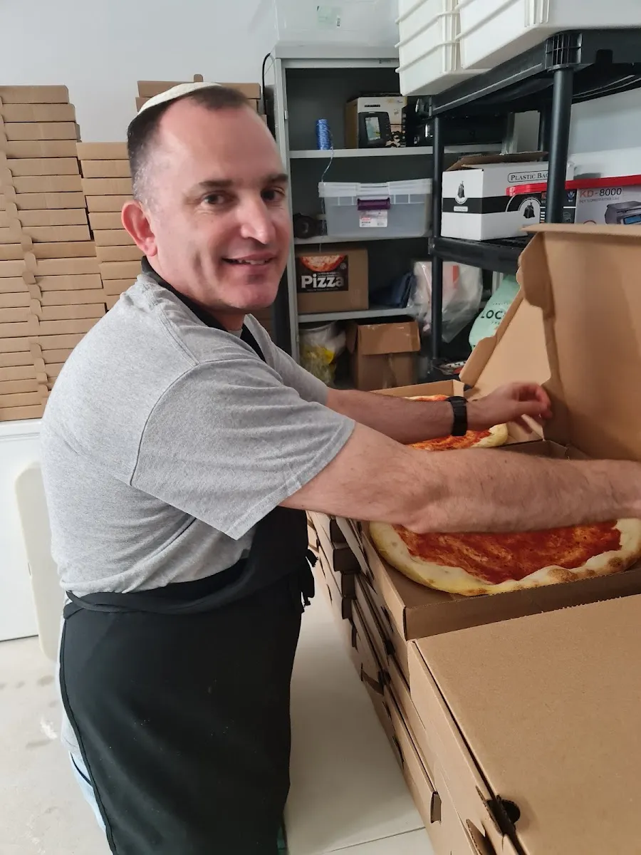AA Pizza on Wheels — foto 7