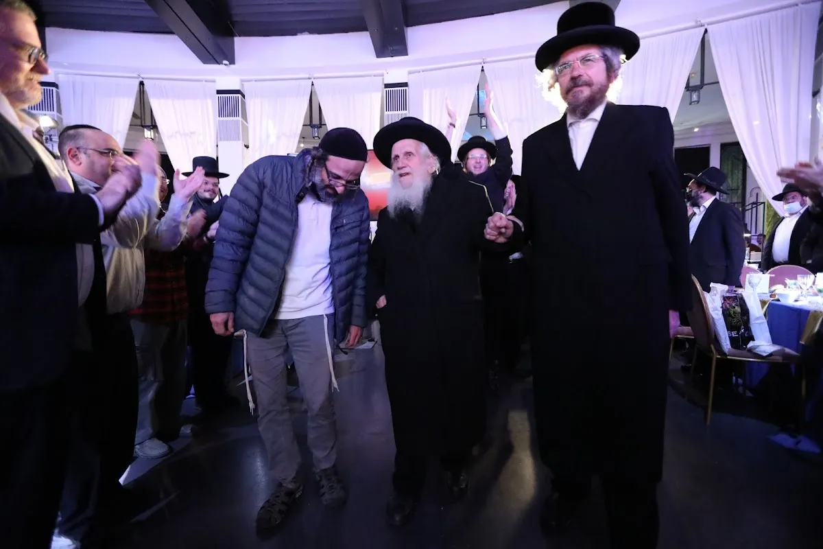 Abir Yaakov Sadigura Beit Midrash Tel Aviv — foto 8
