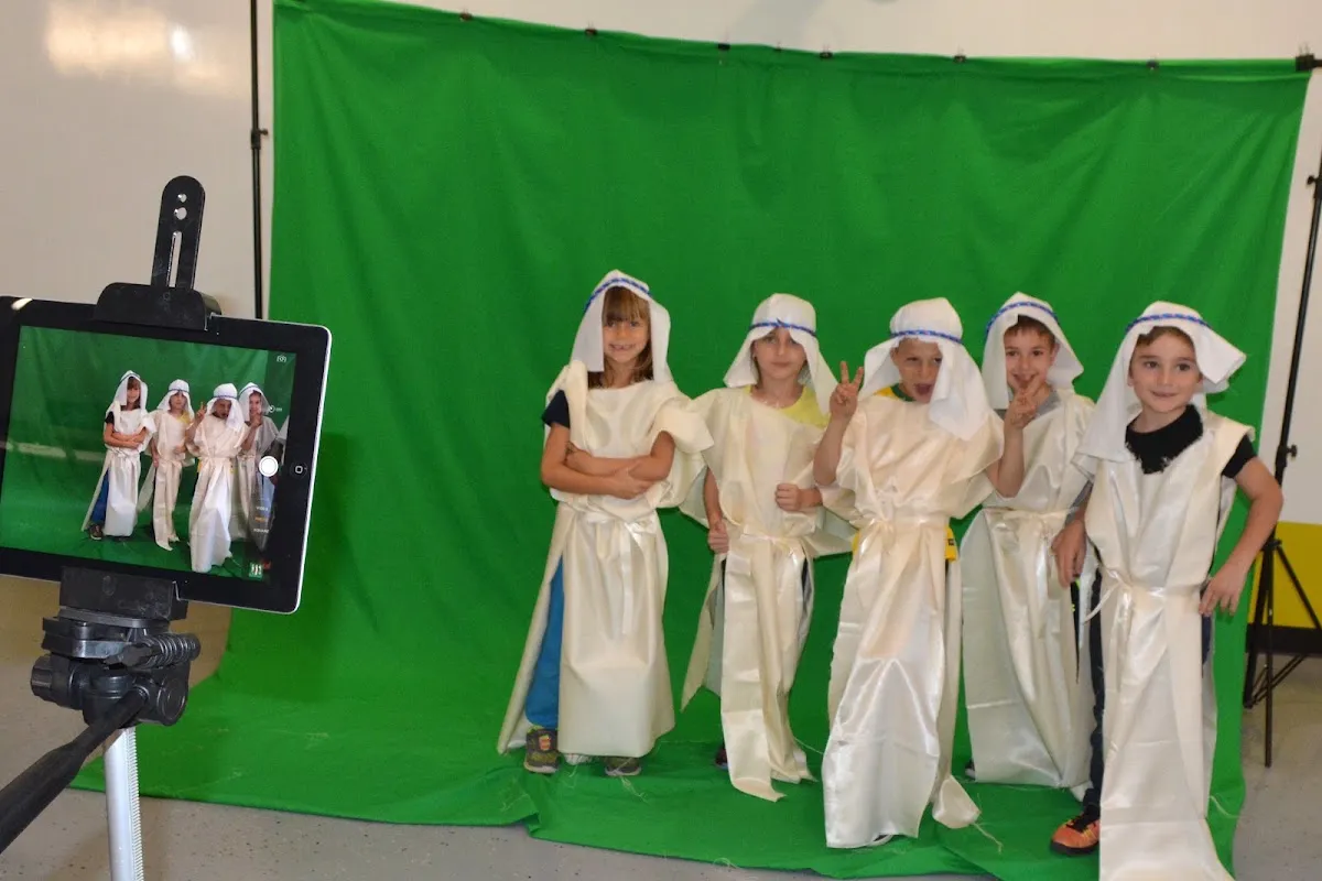 Abraham Joshua Heschel Day School — photo 10