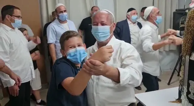 Achdut Yisrael HaTze'ira Synagogue — foto 9