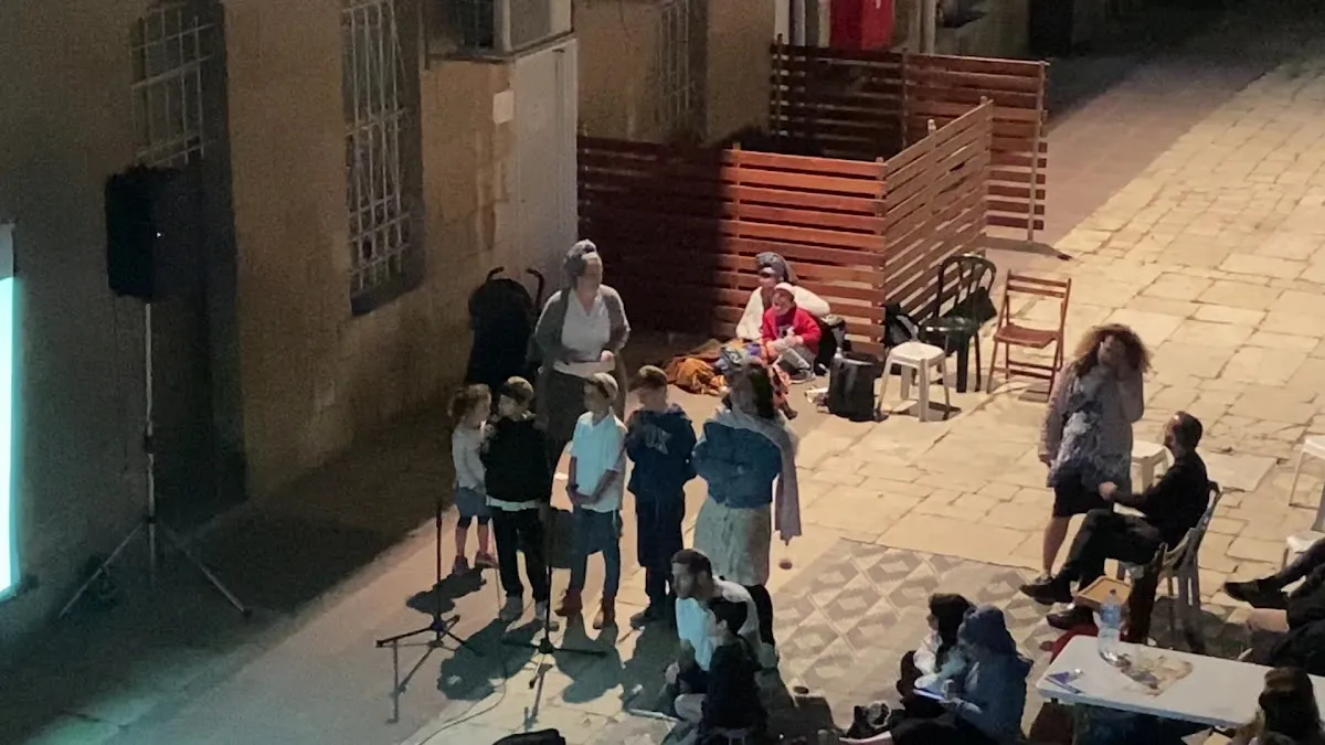 Achdut Yisrael Synagogue (Olei HaGardom) — foto 2