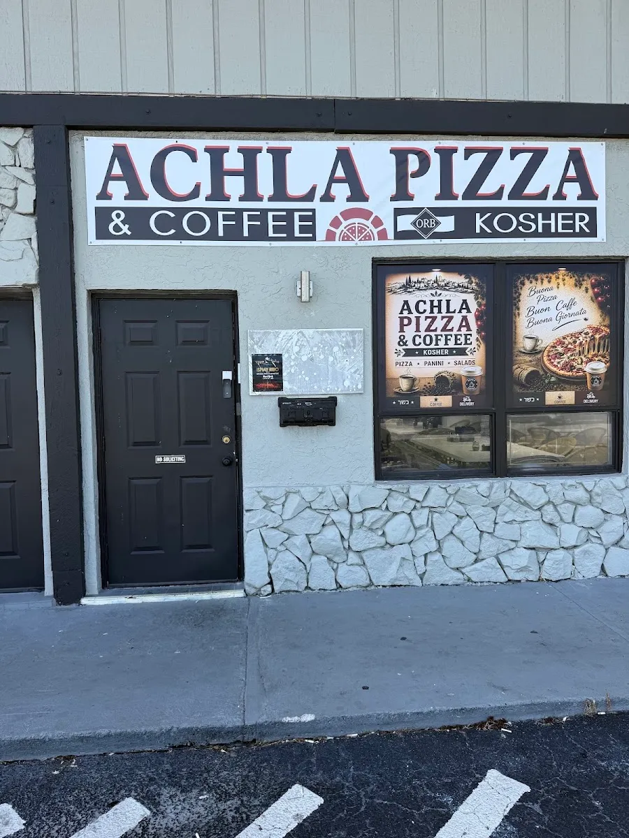Achla Pizza