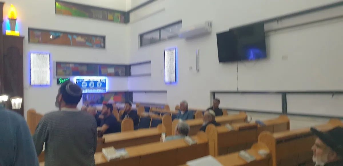 Achvat HaKabai Synagogue — foto 7