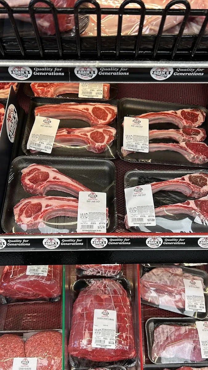 Adam's Glatt Meat Market. — foto 3