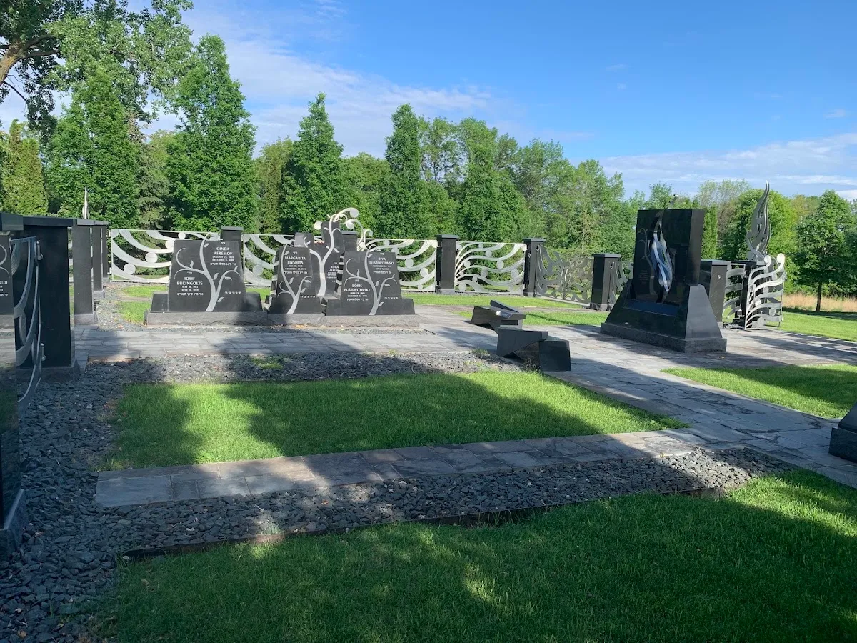 Adath Chesed Shel Emes Cemetery — foto 2