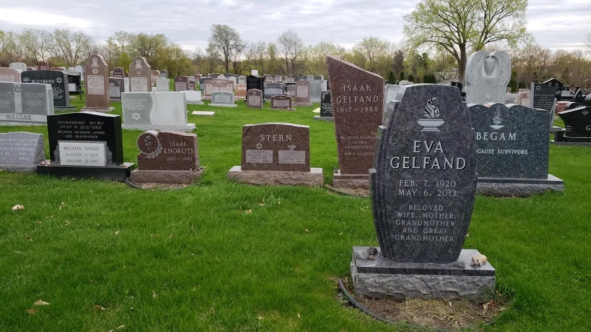 Adath Chesed Shel Emes Cemetery — foto 6
