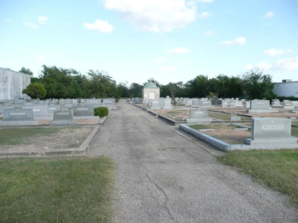 Adath Israel Cemetery — foto 7