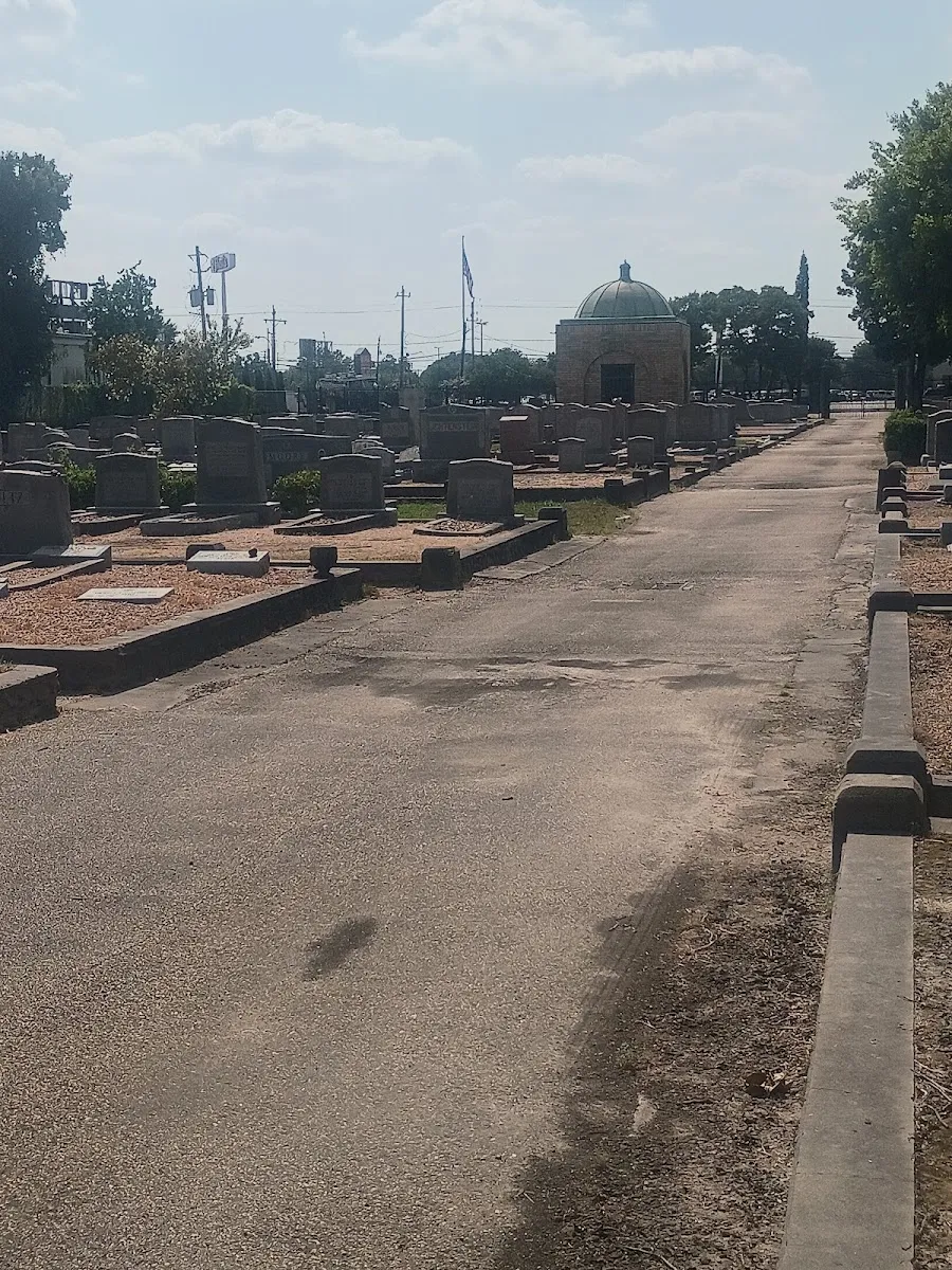 Adath Israel Cemetery — foto 8