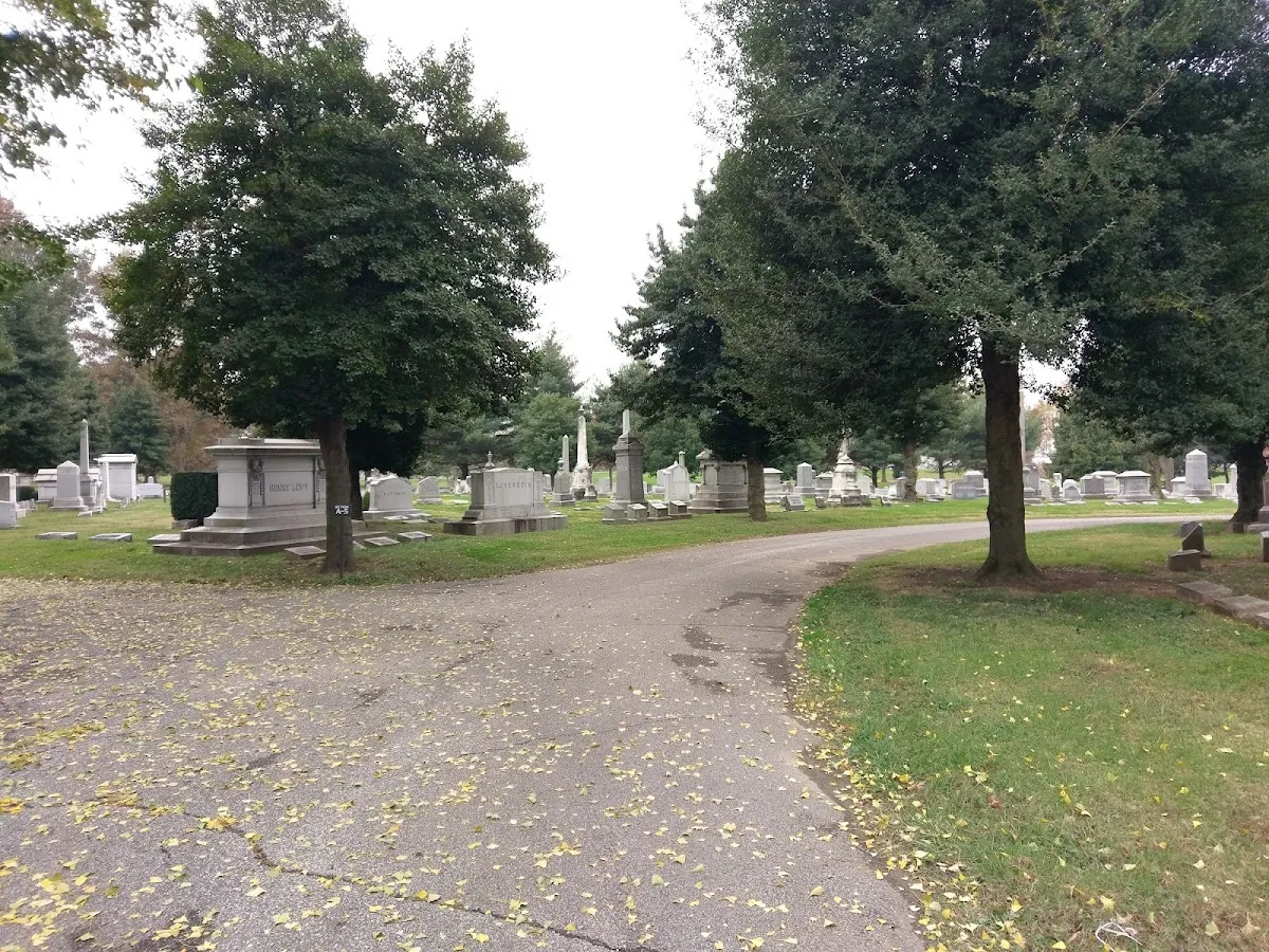 Adath Jeshurun Cemetery — foto 5