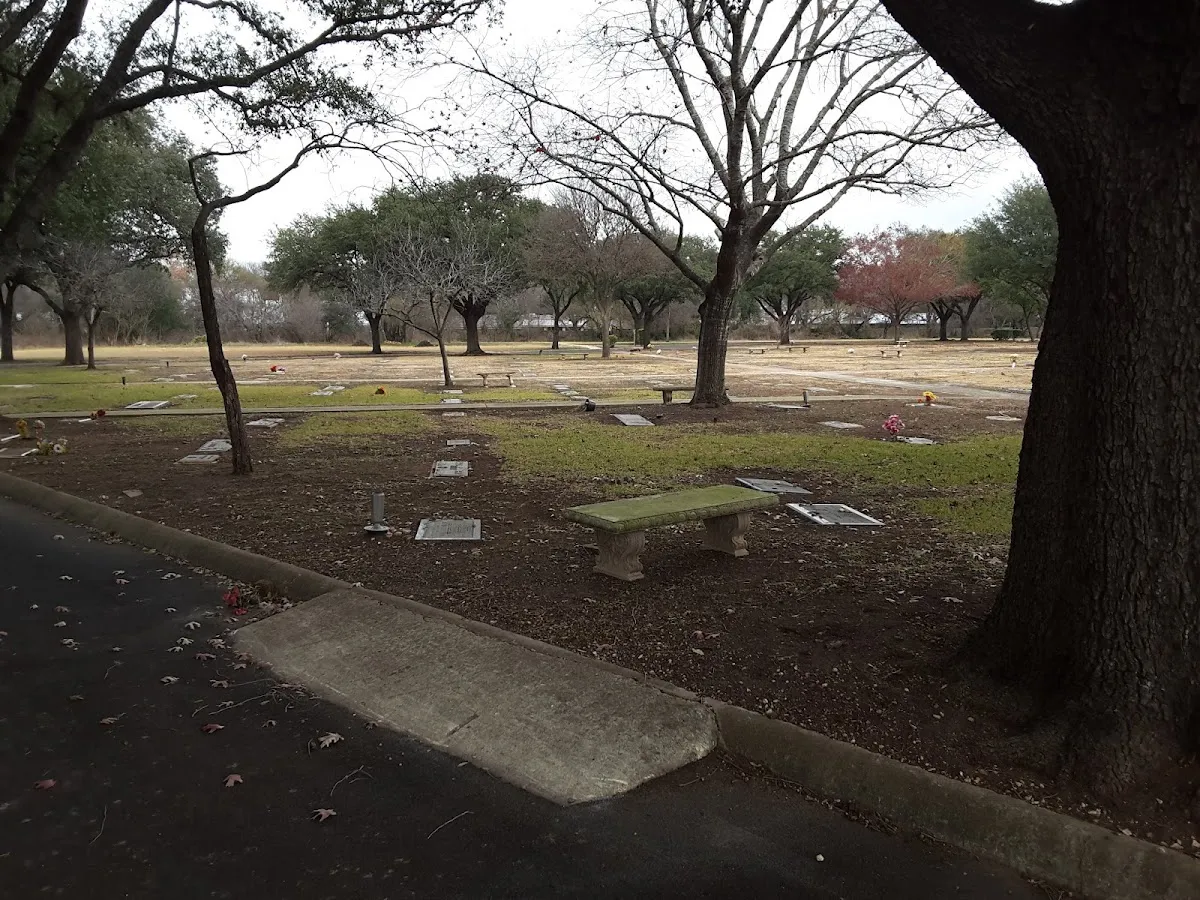 Agudas Achim Memorial Gardens — foto 6