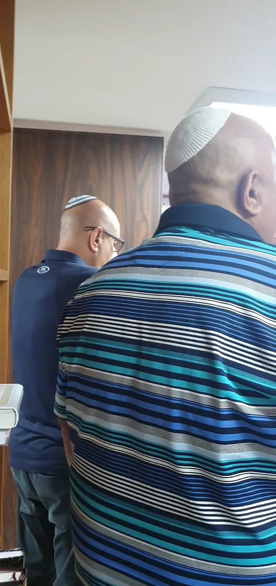 Ahava VeAchva Synagogue — foto 3