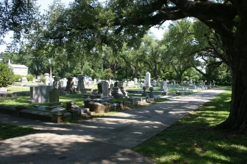 Ahavas Chesed Cemetery — photo 2