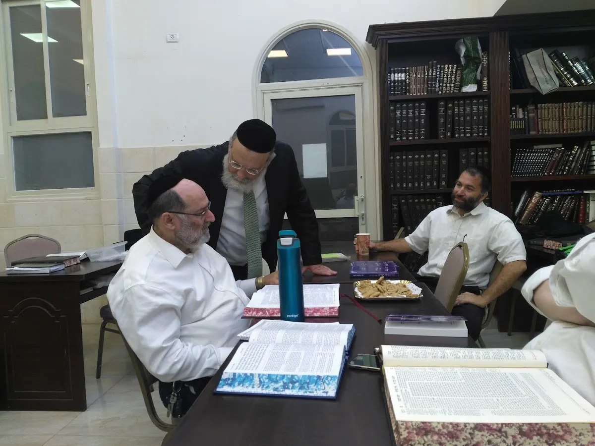 Ahavas Shalom Shul — foto 6